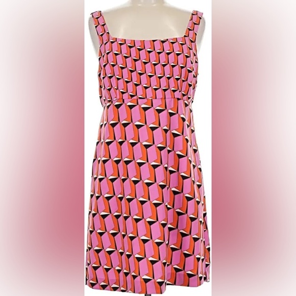 Diane Von Furstenberg Dresses & Skirts - NWT DVF x Target pink mod shift dress - Size 6